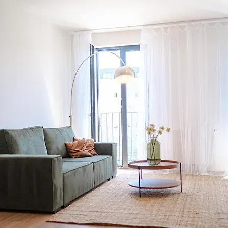 Apartment Newly Built In Vibrant Neighbourhood Prague