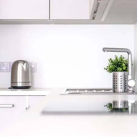 Newly Built In Vibrant Neighbourhood Апартаменты *