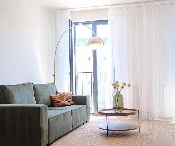 Apartment Newly Built In Vibrant Neighbourhood Prague